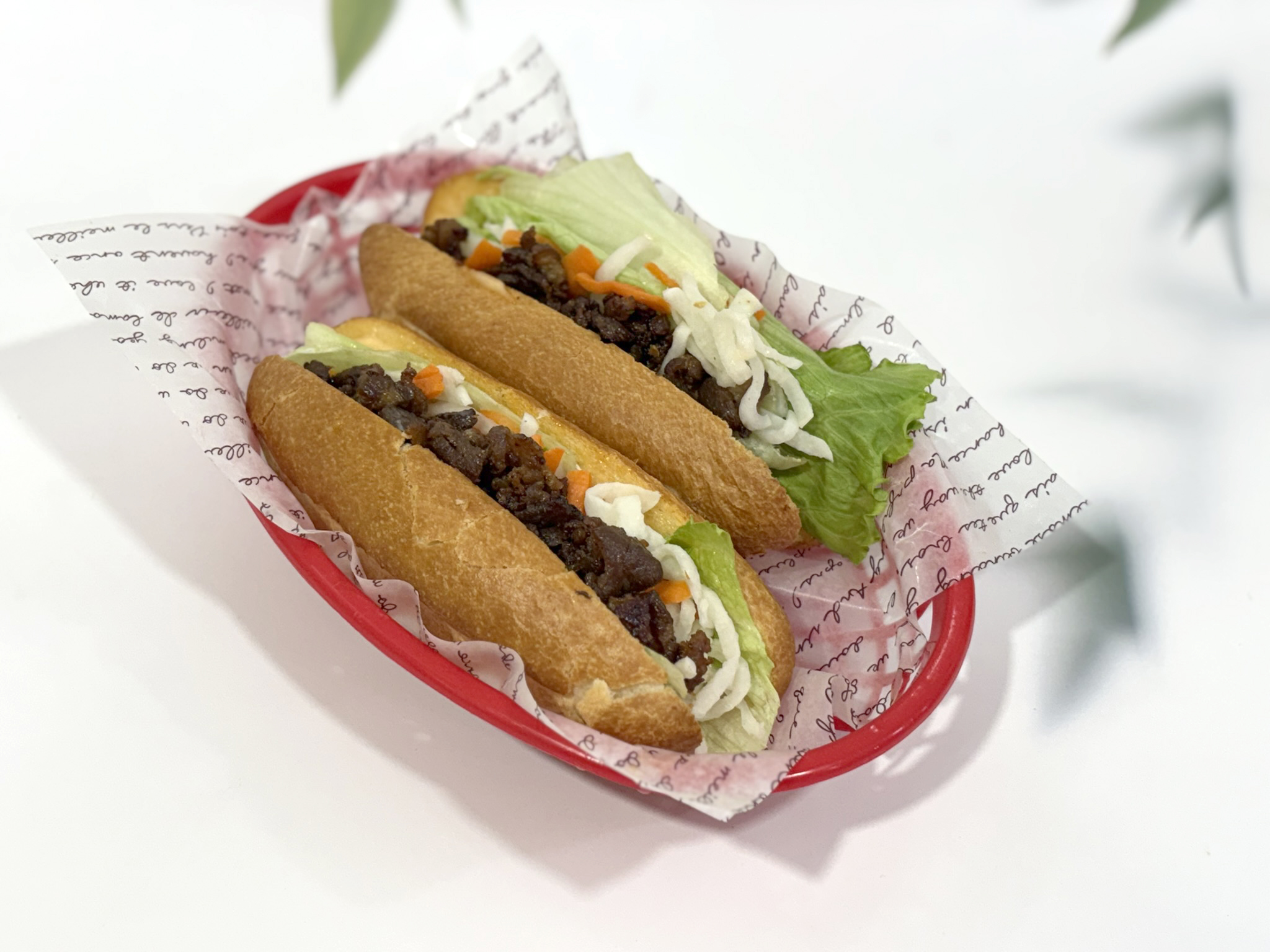 <strong>3주(3.11.~14) 반미 샌드위치</strong> 베트남의 지리적 위치와 전통의상에 대해 알아보고, 쌀로 만든 빵에 볶은 돼지고기와 무·당근 절임을 넣은 샌드위치를 만들어 보는 활동